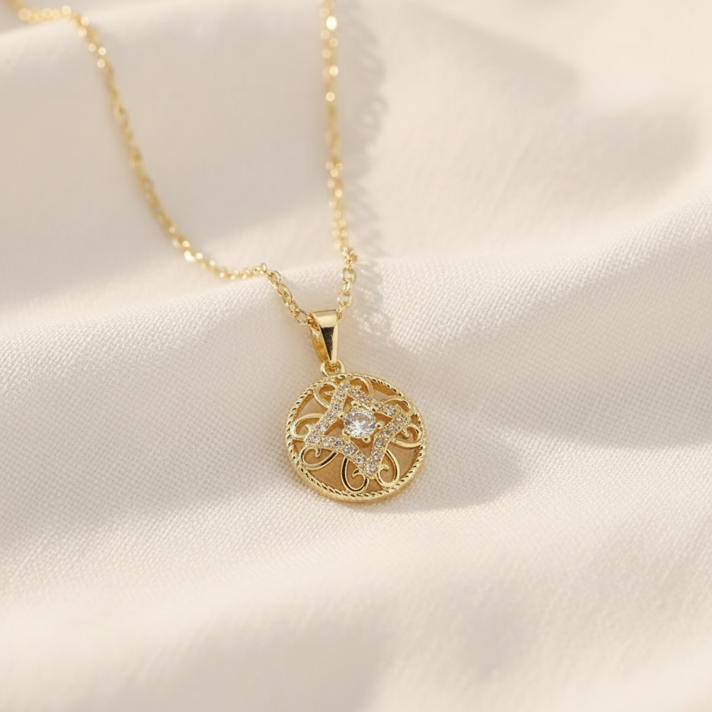 Gold Filigree Necklace – Aesthetic